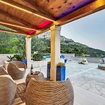 Сasa de vacaciones Rita Mit Blick Auf Wasser By Interhome