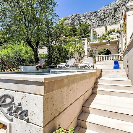 Rita Mit Blick Auf Wasser By Interhome * Makarska